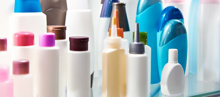 plastic packaging used in cosmetics